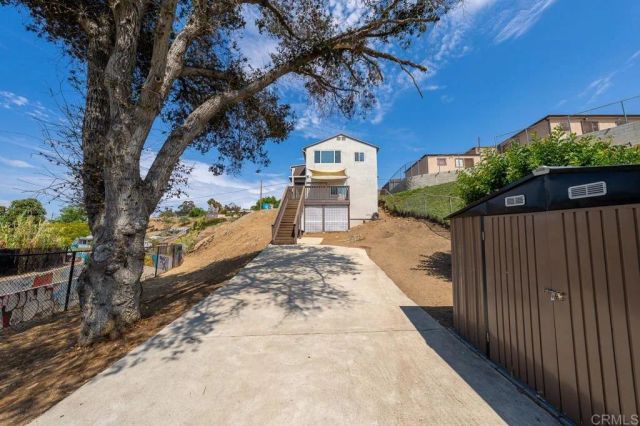 648 51 Street, San Diego, CA 92114