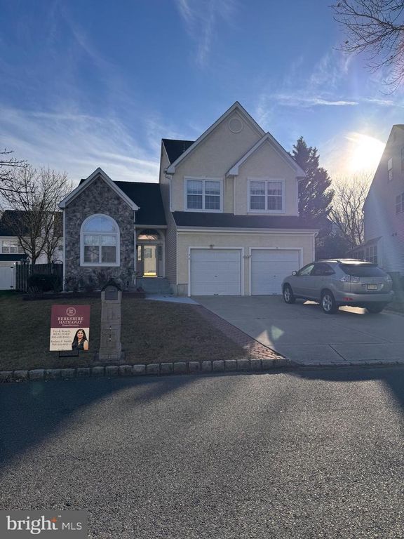 78 WATSON DR, Mount Laurel, NJ 08054