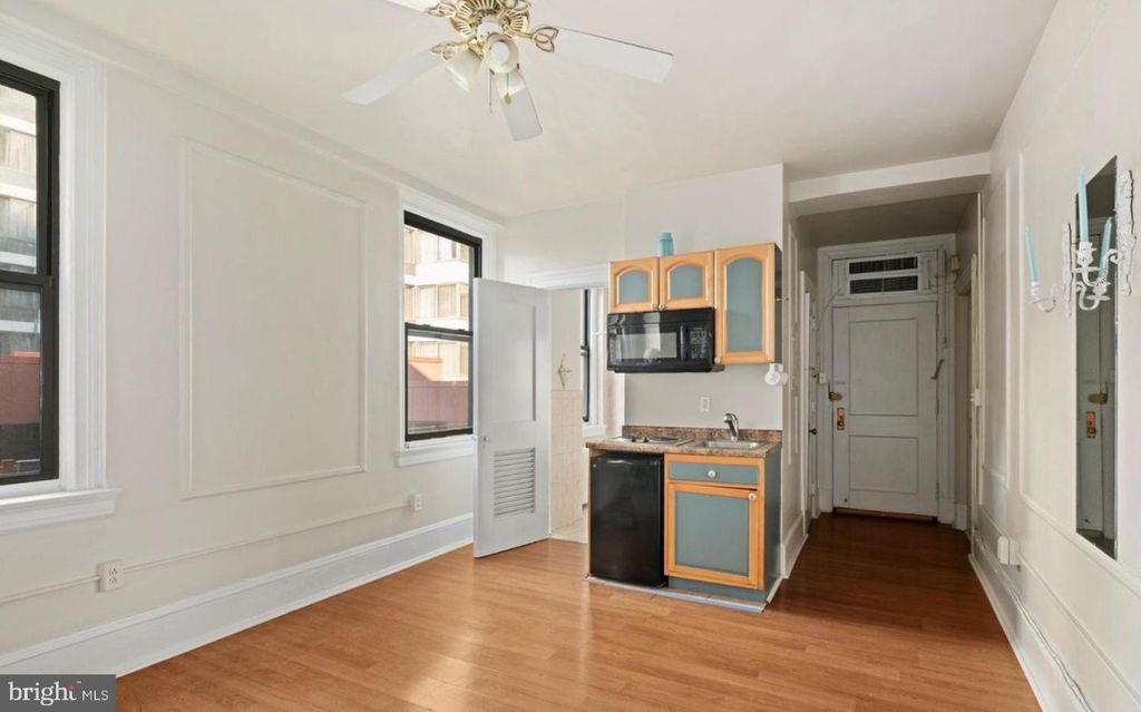 1324 LOCUST ST #619, PHILADELPHIA, PA 19107 — exterior
