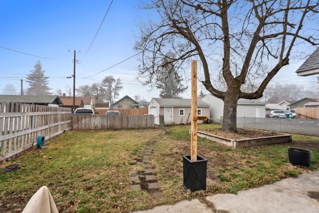 4211 N Wall St, Spokane, WA 99205