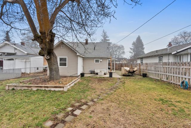 4211 N Wall St, Spokane, WA 99205