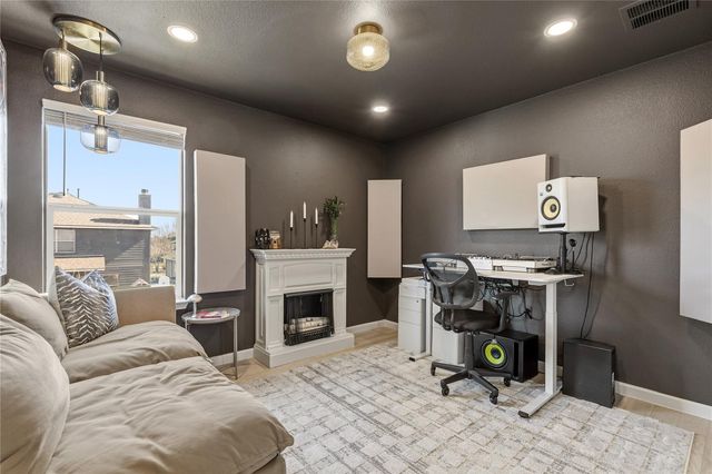 7400 S Glenn ST, Austin, TX 78744