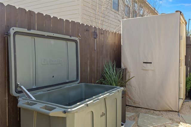 7400 S Glenn ST, Austin, TX 78744