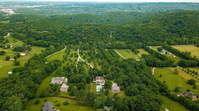 6484 Lickton Pike, Goodlettsville, TN 37072