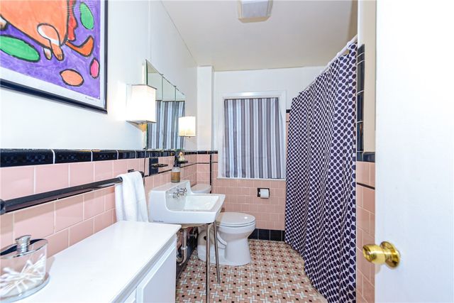 77 Gardiner Avenue, East Providence, RI 02914