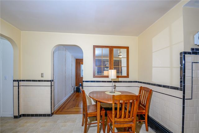 77 Gardiner Avenue, East Providence, RI 02914