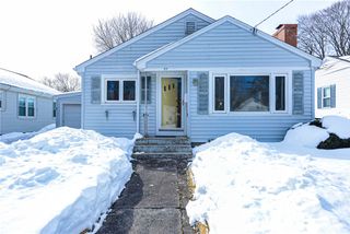 77 Gardiner Avenue, East Providence, RI 02914