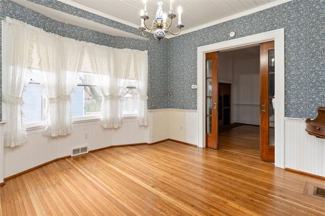 3242 Saint Paul Boulevard, Irondequoit, NY 14617