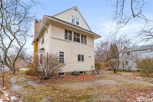 3242 Saint Paul Boulevard, Irondequoit, NY 14617