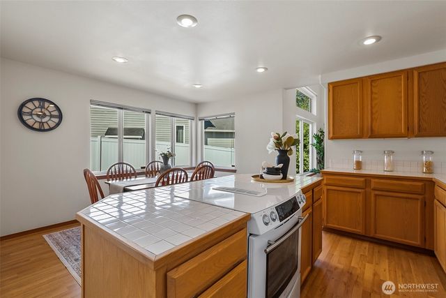 8721 128th Avenue NE, Kirkland, WA 98033