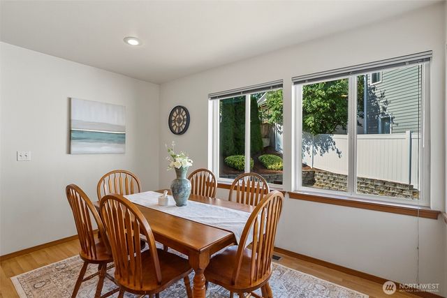 8721 128th Avenue NE, Kirkland, WA 98033