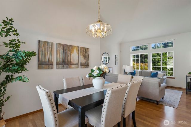 8721 128th Avenue NE, Kirkland, WA 98033