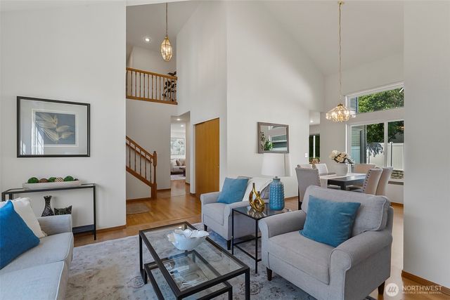 8721 128th Avenue NE, Kirkland, WA 98033