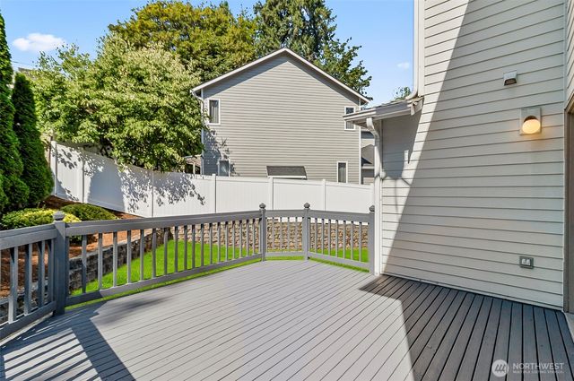8721 128th Avenue NE, Kirkland, WA 98033