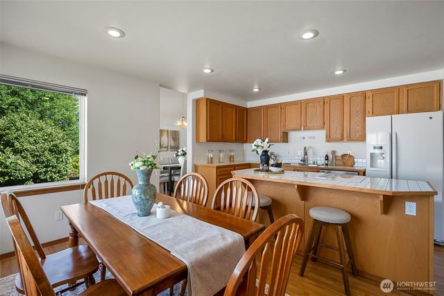 8721 128th Avenue NE, Kirkland, WA 98033