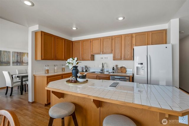 8721 128th Avenue NE, Kirkland, WA 98033