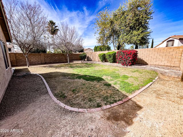 1282 W MACAW Drive, Chandler, AZ 85286