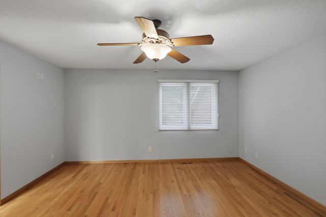 8182 Lori Lane, Woodbury, MN 55125