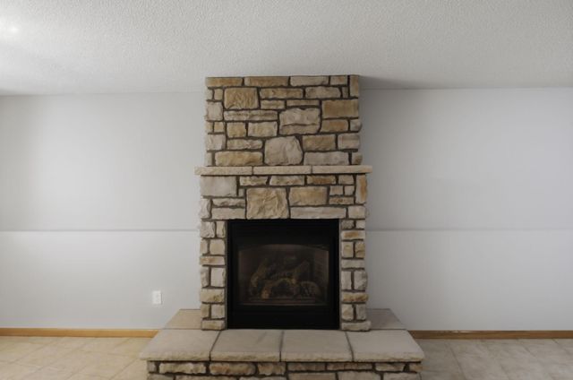 8182 Lori Lane, Woodbury, MN 55125