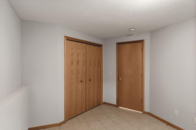 8182 Lori Lane, Woodbury, MN 55125