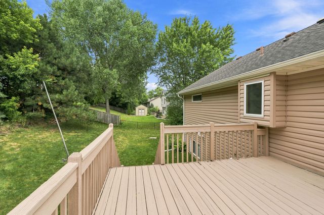 8182 Lori Lane, Woodbury, MN 55125