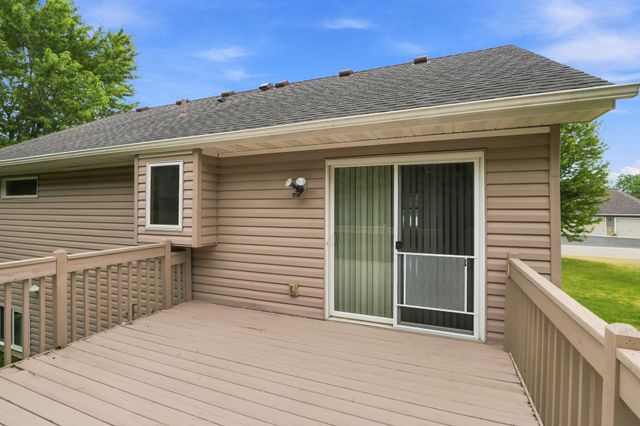 8182 Lori Lane, Woodbury, MN 55125