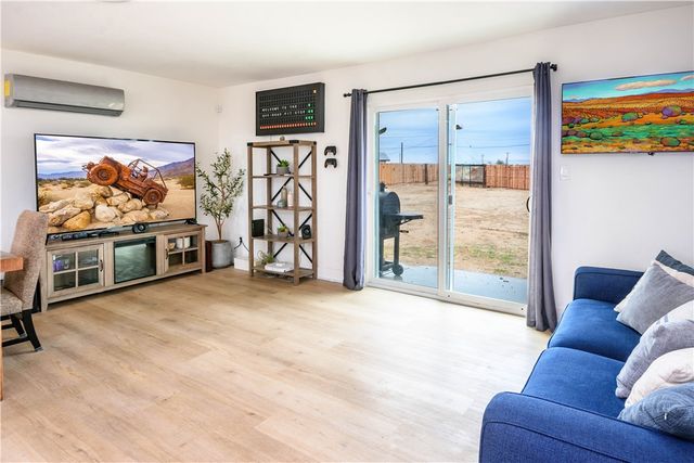 1160 Barbara, Thermal, CA 92274