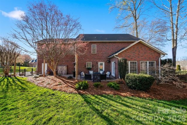 2716 Charleston Court, Claremont, NC 28610