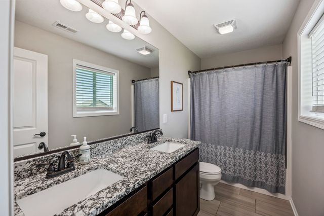 1208 Pleasant Street SE, Bondurant, IA 50035