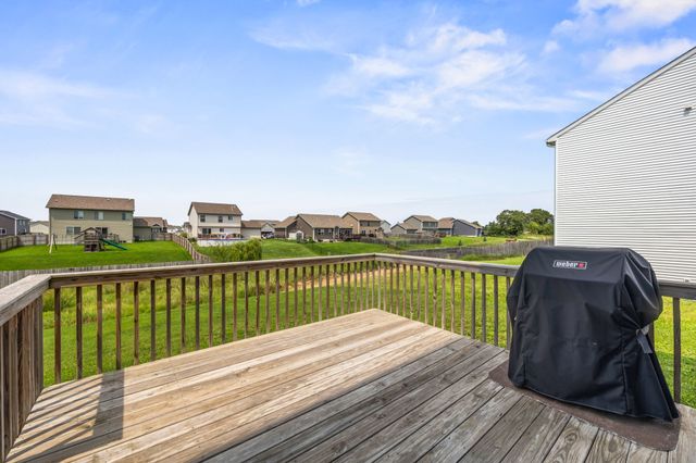 1208 Pleasant Street SE, Bondurant, IA 50035