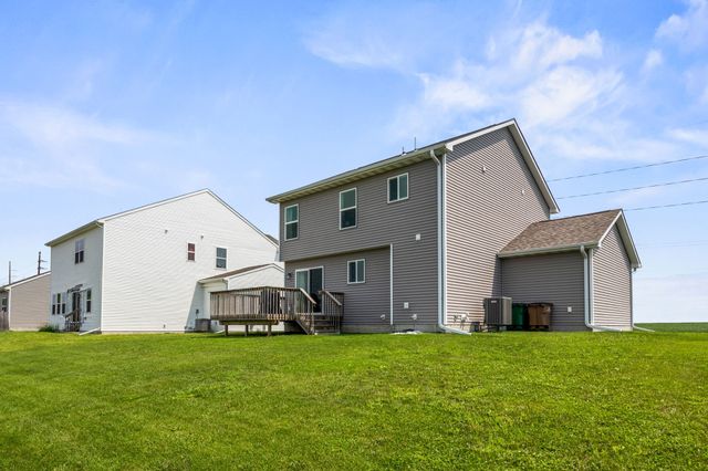 1208 Pleasant Street SE, Bondurant, IA 50035