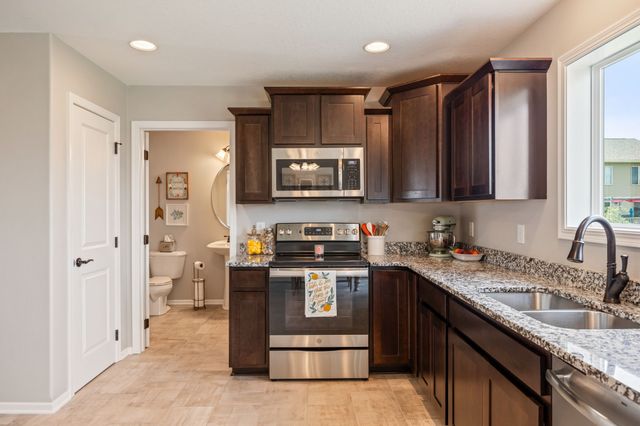 1208 Pleasant Street SE, Bondurant, IA 50035