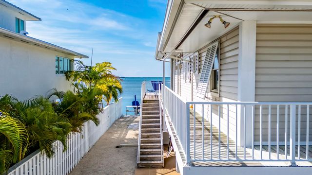 E 556 Caribbean Drive, Summerland Key, FL 33042
