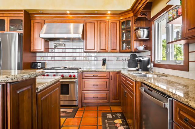 E 556 Caribbean Drive, Summerland Key, FL 33042