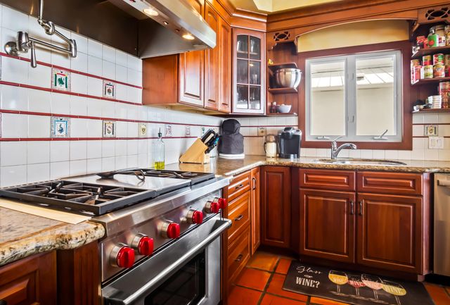 E 556 Caribbean Drive, Summerland Key, FL 33042