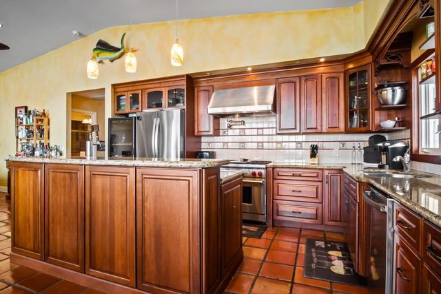 E 556 Caribbean Drive, Summerland Key, FL 33042