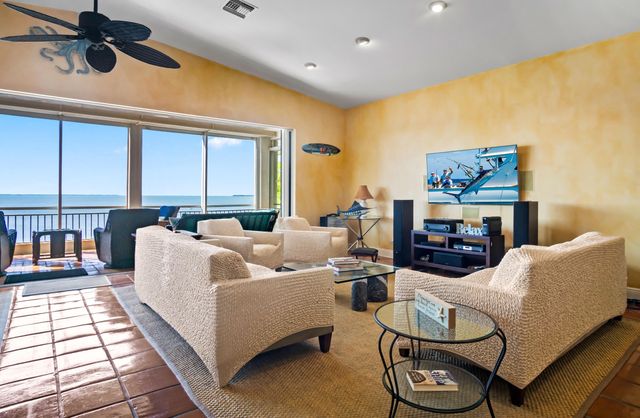 E 556 Caribbean Drive, Summerland Key, FL 33042