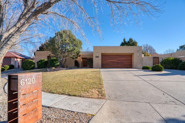 6120 Casa Feliz NE, Albuquerque, NM 87111