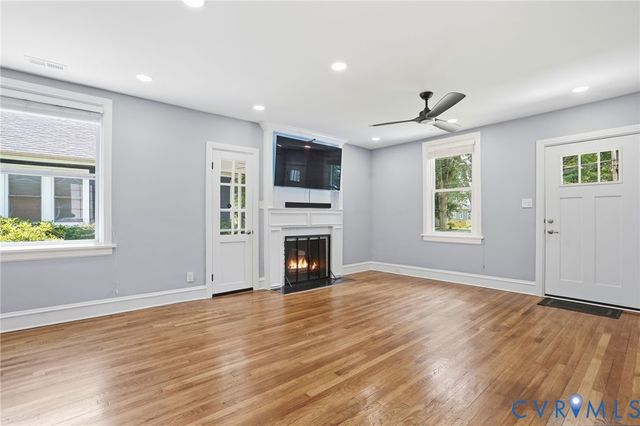 6929 Woodrow Ter, Richmond, VA 23228