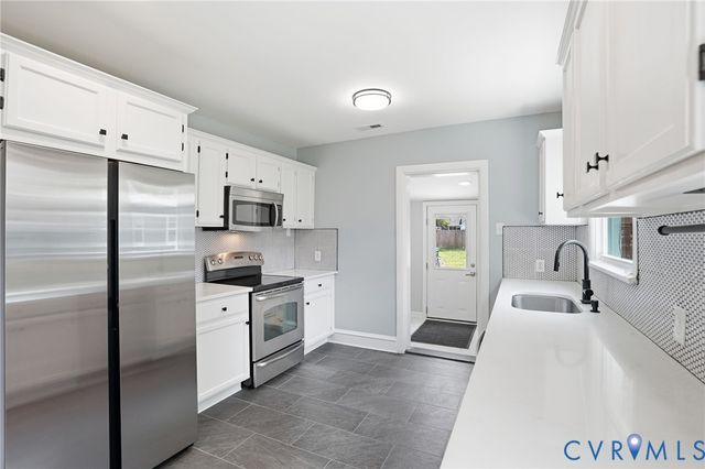 6929 Woodrow Ter, Richmond, VA 23228