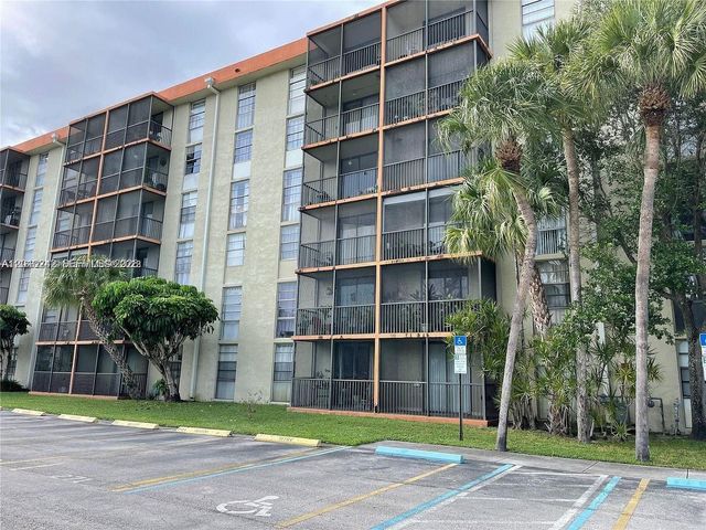 16851 NE 23rd Ave A409, North Miami Beach, FL 33160