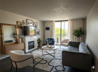 16851 NE 23rd Ave A409, North Miami Beach, FL 33160