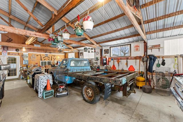 S175 La Valle Road, La Valle, WI 53941