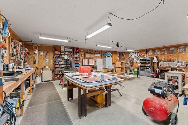 S175 La Valle Road, La Valle, WI 53941