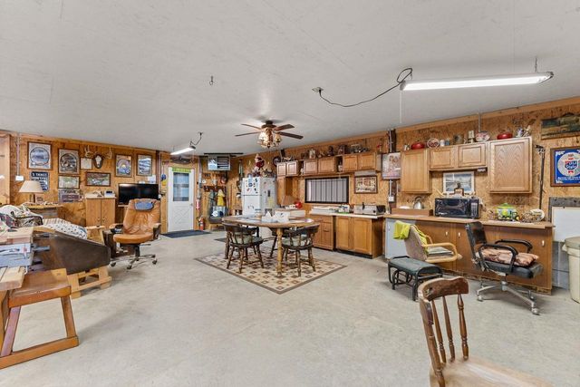 S175 La Valle Road, La Valle, WI 53941