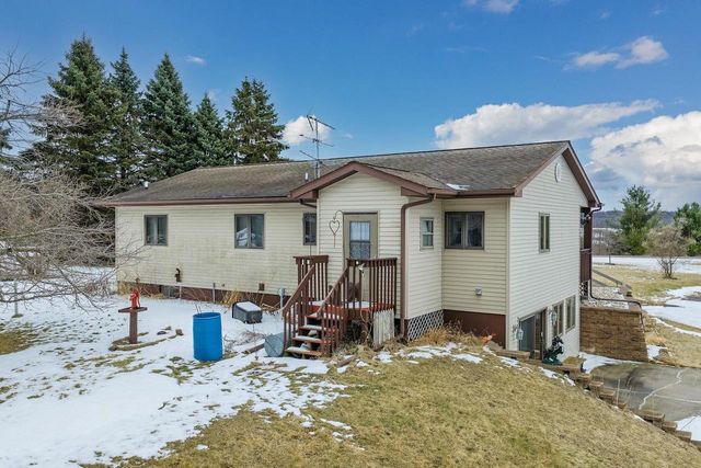 S175 La Valle Road, La Valle, WI 53941