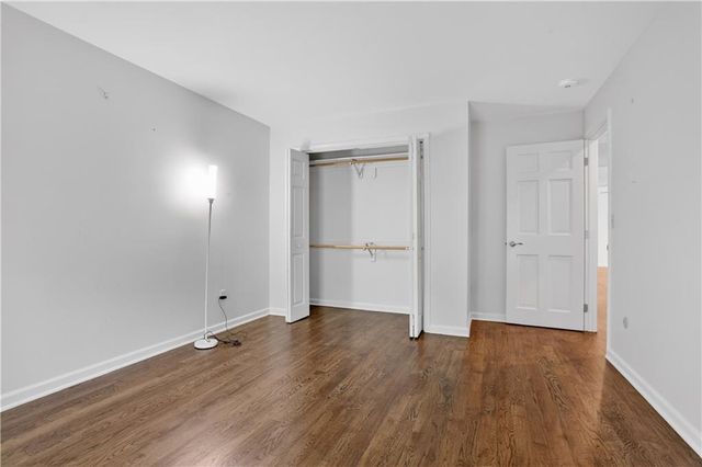 7223 Mission Road 103, Prairie Village, KS 66208