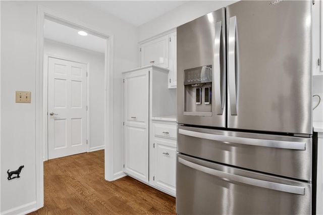 7223 Mission Road 103, Prairie Village, KS 66208