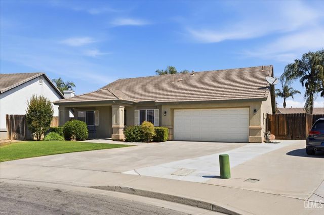 12208 Zion Court, Bakersfield, CA 93312