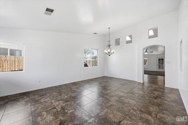 12208 Zion Court, Bakersfield, CA 93312